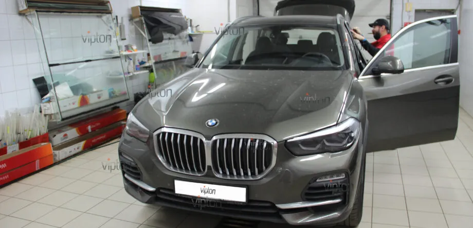 BMW X5:Бронирование стекол 5 BMW X5:Бронирование стекол 5