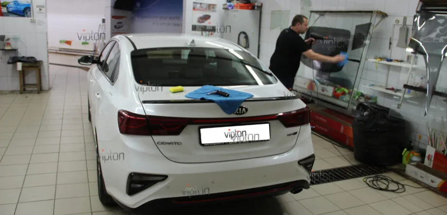 Kia Cerato:тонирование задней полусферы 4 Kia Cerato:тонирование задней полусферы 4