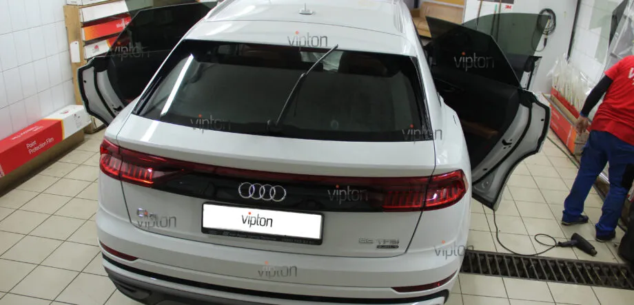 Audi Q8 тонирование всех стекл 9