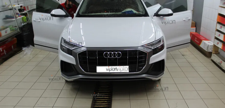 Audi Q8 тонирование всех стекл 4