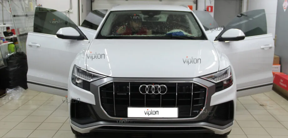 Audi Q8 тонирование всех стекл 3