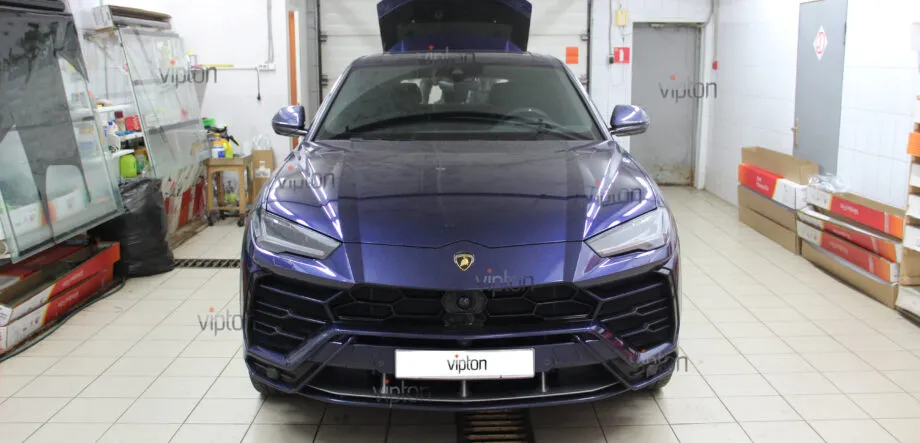 Lamborghini Urus LLumar ATR 15 CH SR HPR 4 Lamborghini Urus LLumar ATR 15 CH SR HPR 4