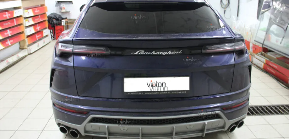 Lamborghini Urus LLumar ATR 15 CH SR HPR 1 Lamborghini Urus LLumar ATR 15 CH SR HPR 1