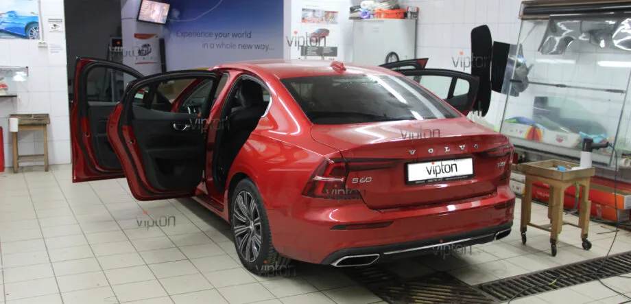 Volvo S60 LLumar ATR 15 CH SR HPR. 4 Volvo S60 LLumar ATR 15 CH SR HPR. 4