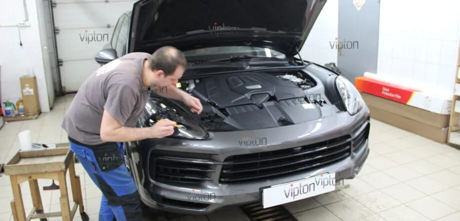 Porsche Cayenne: бронирование фар 5 Porsche Cayenne: бронирование фар 5