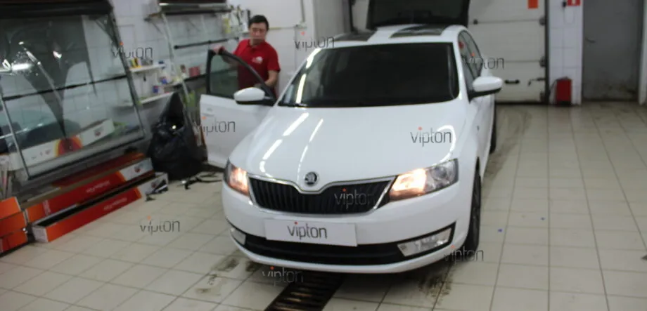 Skoda Octavia: тонировка а/м полностью 5 Skoda Octavia: тонировка а/м полностью 5