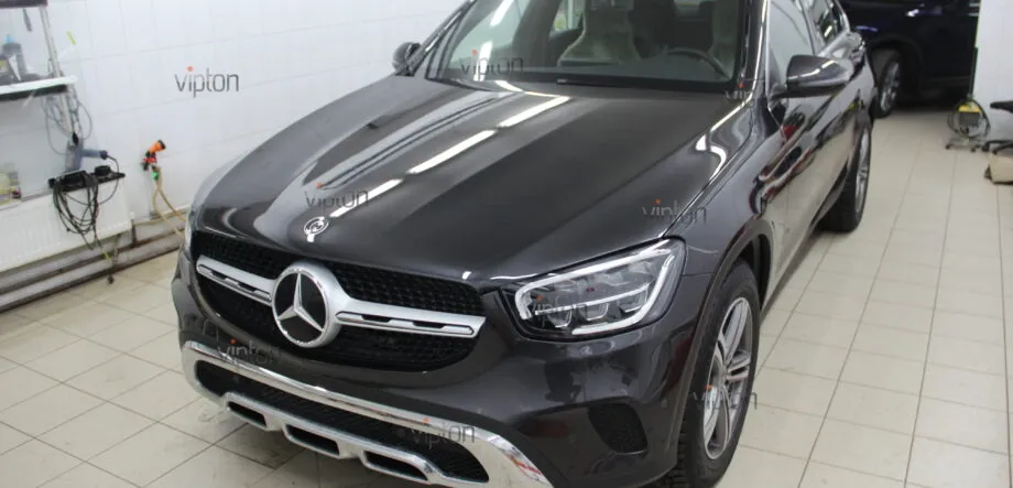 Mercedes-Benz GLC 4 Mercedes-Benz GLC 4