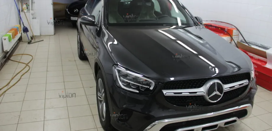 Mercedes-Benz GLC 3 Mercedes-Benz GLC 3