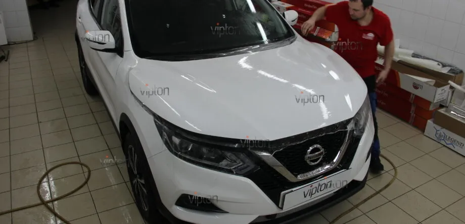 Nissan Qashqai LLUMAR Platinum Plus PPF 10 Nissan Qashqai LLUMAR Platinum Plus PPF 10