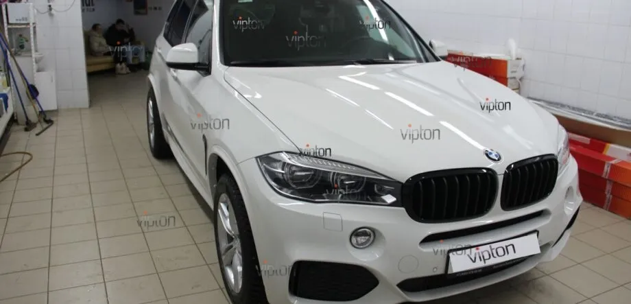 BMW X5 антигравийная пленка 1 BMW X5 антигравийная пленка 1