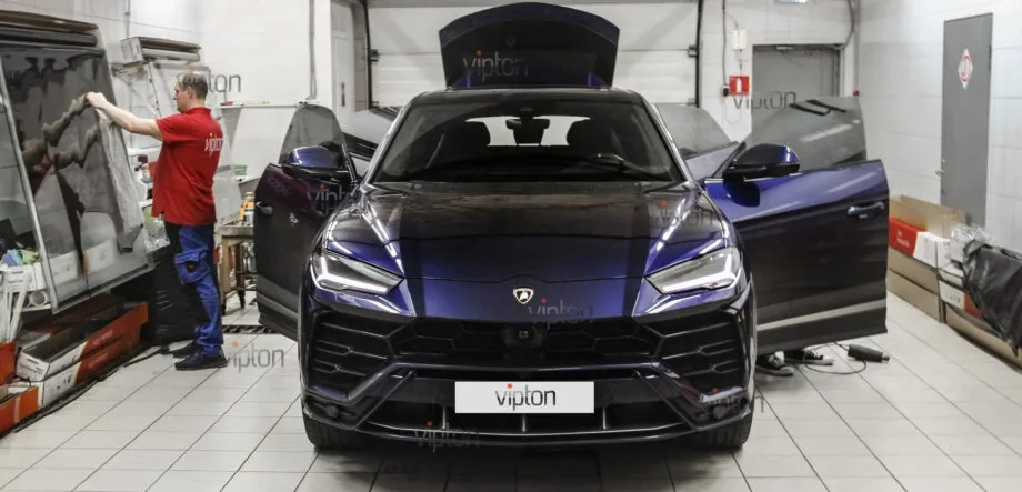 Lamborghini Urus 2 Lamborghini Urus 2