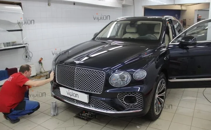 Bentley Bentayga 8 Bentley Bentayga 8